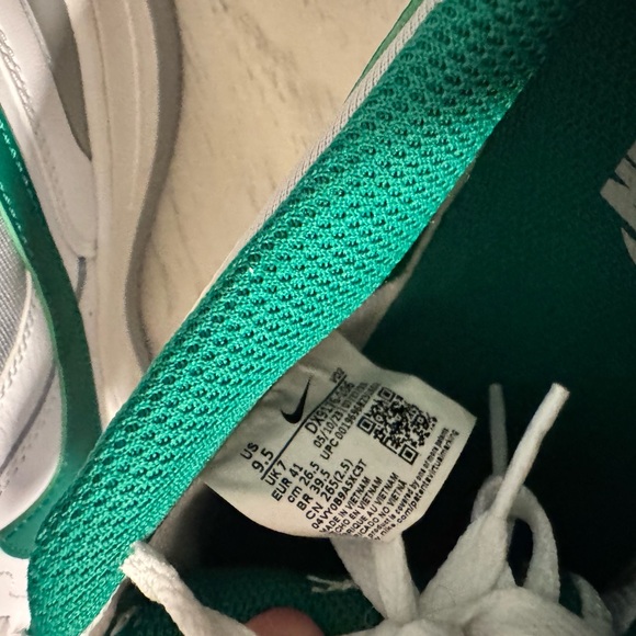 Nike Green and White Athletic Shoes - Picture 2 of 5